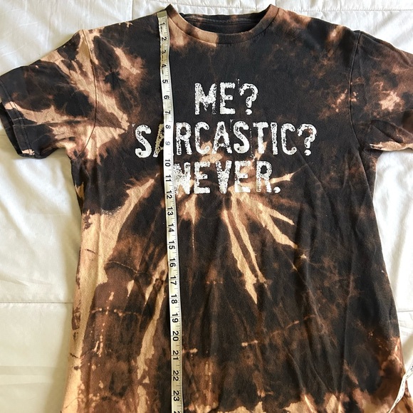 Bleach-Dyed Graphic T-Shirt - Picture 7 of 7